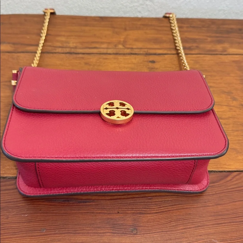 Tory Burch Chelsea Elegant Red Leather Crossbody Bag